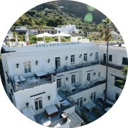 Außenansicht der Luxury Villa Excelsior in Neapel